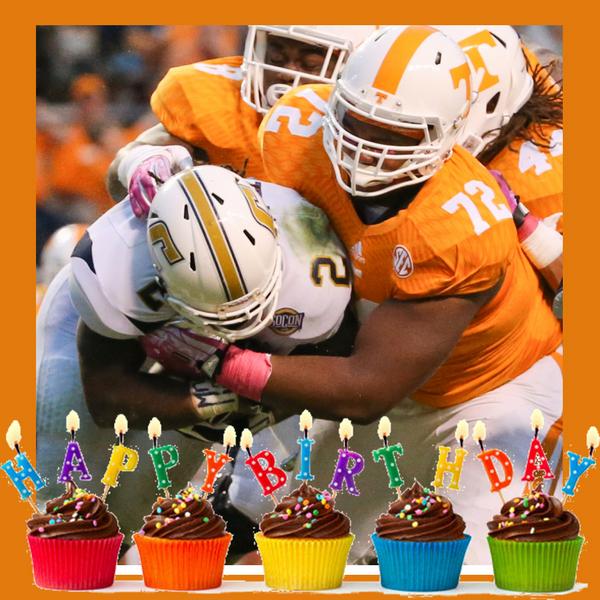 Vol_Football's tweet image. And last but not least a big Happy Birthday to the man @MikeSawyers_75! 1tn.co/1zs67RV