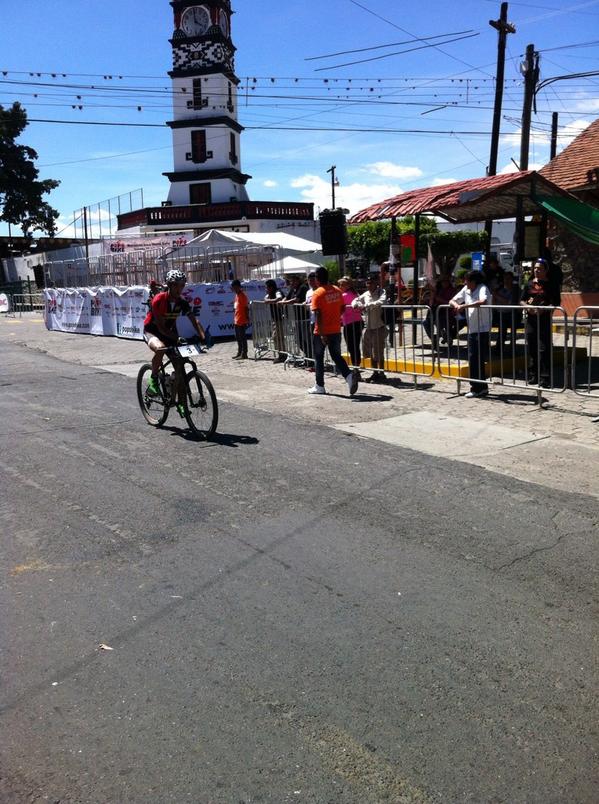 HubSportsMX's tweet image. Acaba de cruzar la meta el 12avo lugar del #Popobike el español, Paco Mancebo. #HubSports #GMC