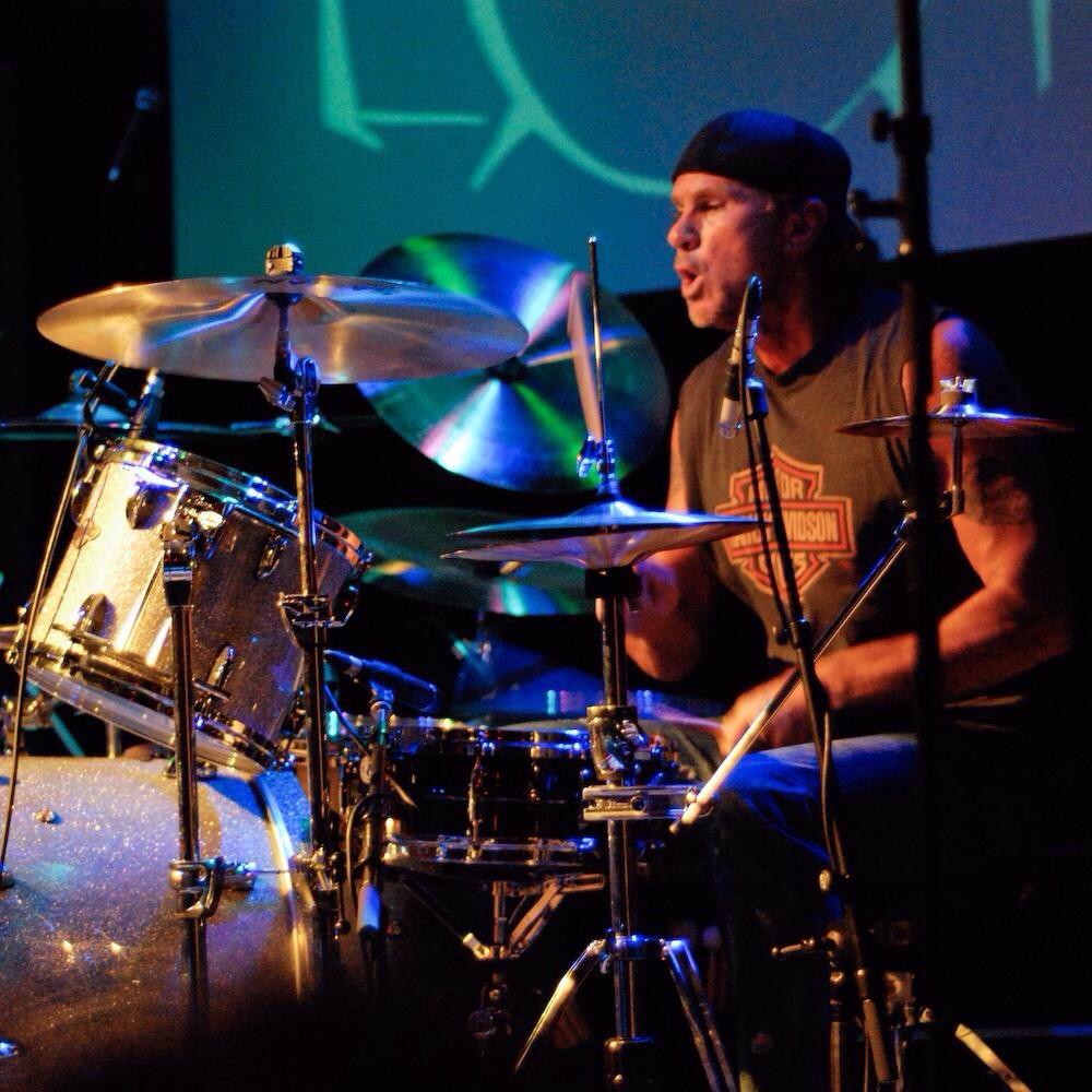 Happy birthday to chad smith one of the greatest drummers ever 