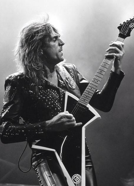 Happy Birthday Glenn Tipton :) Great guitarist!! I look forward to JAPAN tour :D 