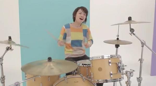 わーちん E 宮セ そうそう 松岡彩ちゃんがその2日目量産型彼氏の服装でした O 赤のボーダーのやつ 朝子ちゃんはtシャツが彼氏丈だった 参考にviva La Rockでのやつw と Mvでの服装 Shishamo Http T Co P8eewhmcij