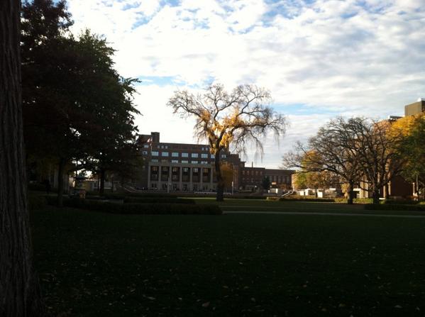 MSsqlJohn's tweet image. Took a walk with some #sqlsatmn attendees to check out the campus at lunch..great day in Minneapolis!!