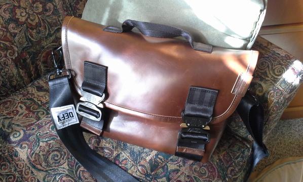 defy recon messenger bolsa