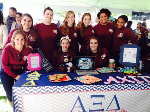 FandMAXiD's tweet photo. We're having a blast at Homecoming 2014 come check out the Alpha Xi Delta table on Hartman Green! http://t.co/PY8pIhRWTg