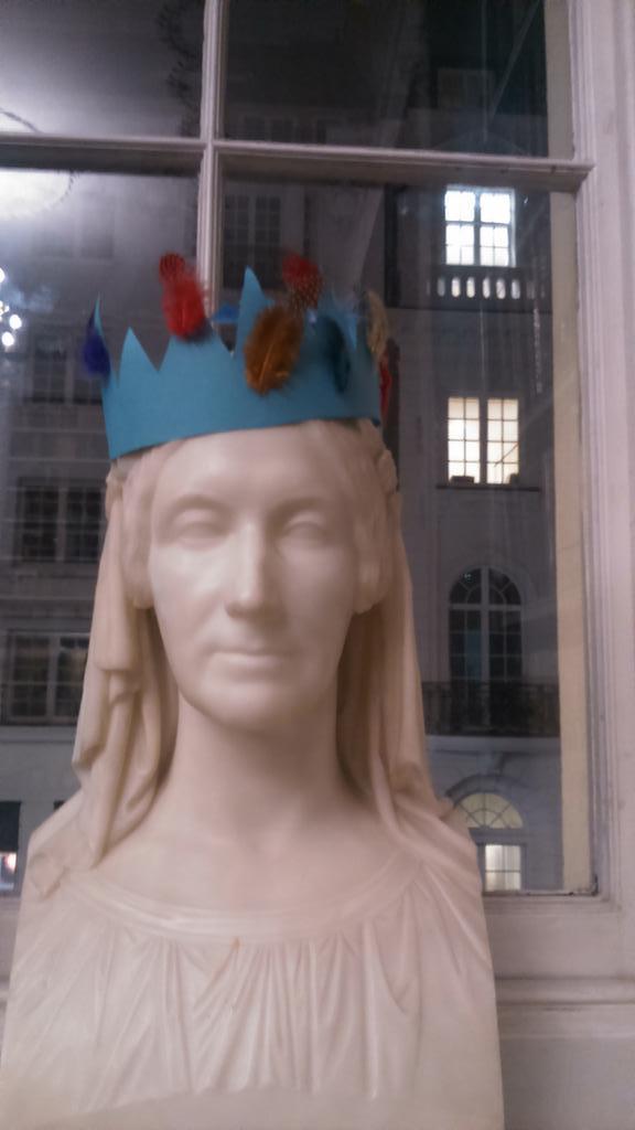 Getting into the spirit of all things science at #RiLates. Time to wrap things up now sadly. (via <a href="/Ri_Science/">Royal Institution (now on Bluesky)</a>)