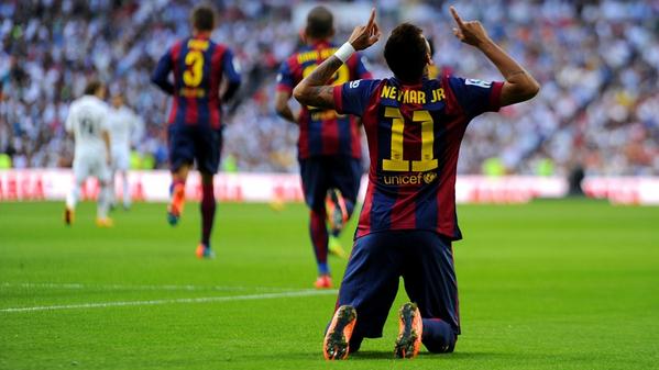 FIFAcom's tweet photo. LIVE: @neymarjr has @FCBarcelona up 1-0 on @realmadriden &amp; @SwansOfficial-@OfficialFOXES KO - http://t.co/1NfyCdVSkL http://t.co/7G91fa85zH