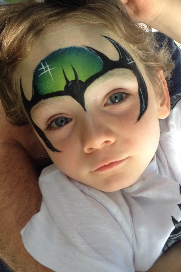 MagicMadeMe_'s tweet image. Face painting fun @_makersmarket #Manchester face painter #September Batman Shark Rainbow @didsburylife