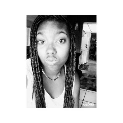Mane1k_'s tweet photo. "@caittmarie_ox: “@BillyInked: #WGW quote this with a cute selfie ✨” http://t.co/T3h4tAG7Xy" 😘 http://t.co/ZbahCKQgOl