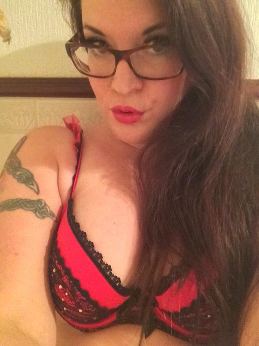 Good evening! http://t.co/jnu8KViB58<a href="/tag/sexysaturday"class="tags"><span>#sexysaturday</span></a>