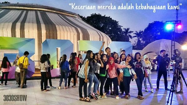 trilombok's tweet photo. keceriaan nereka adalah kebahagian kami... #3030lombok http://t.co/EuyIS324vO