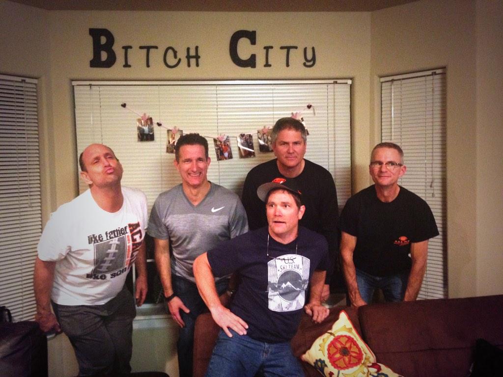 misstrinajoy's tweet photo. "Did the moms do this?" "I'm funkyyyyy!" #DadsWeekend2014 #bitchcity http://t.co/JuRdNZGO6T