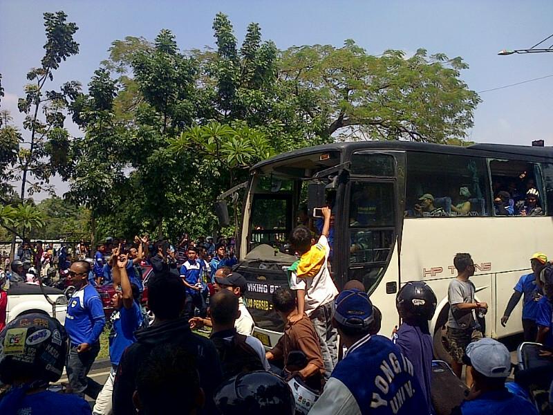 👏👏👏“<a href="/infobdg/">BANDUNG ᮘᮔ᮪ᮓᮥᮀ</a>: Via <a href="/ervanMolko/">父 Ervan Molko 父</a> : Rombongan viking yg baru datang dr palembang. Kalian adalah juara nya..!! ”