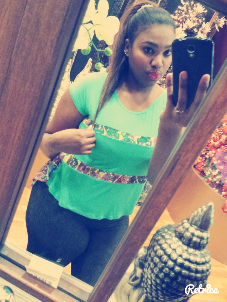 JamesMem0's tweet photo. Pero buena mosa esa moyeta *.* RT @TayEncarnacion: Beshito for all 😚😚😚 http://t.co/KpR1xAgpFz