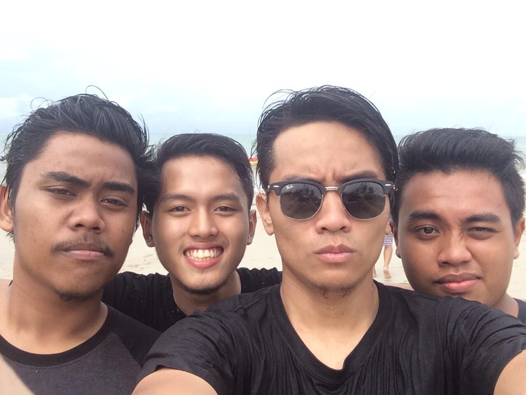 aliffzamin's tweet photo. Paling best bila main banana boat 👍👍 #vacationPD http://t.co/YIrtA79eN5