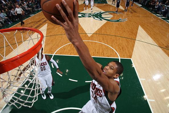 GreekFreakAlert's tweet photo. Giannis set a new career high with 18 points in the Bucks 93-92 win over the Grizzlies tonight. #OwnTheFuture http://t.co/ru3k4uHpYO
