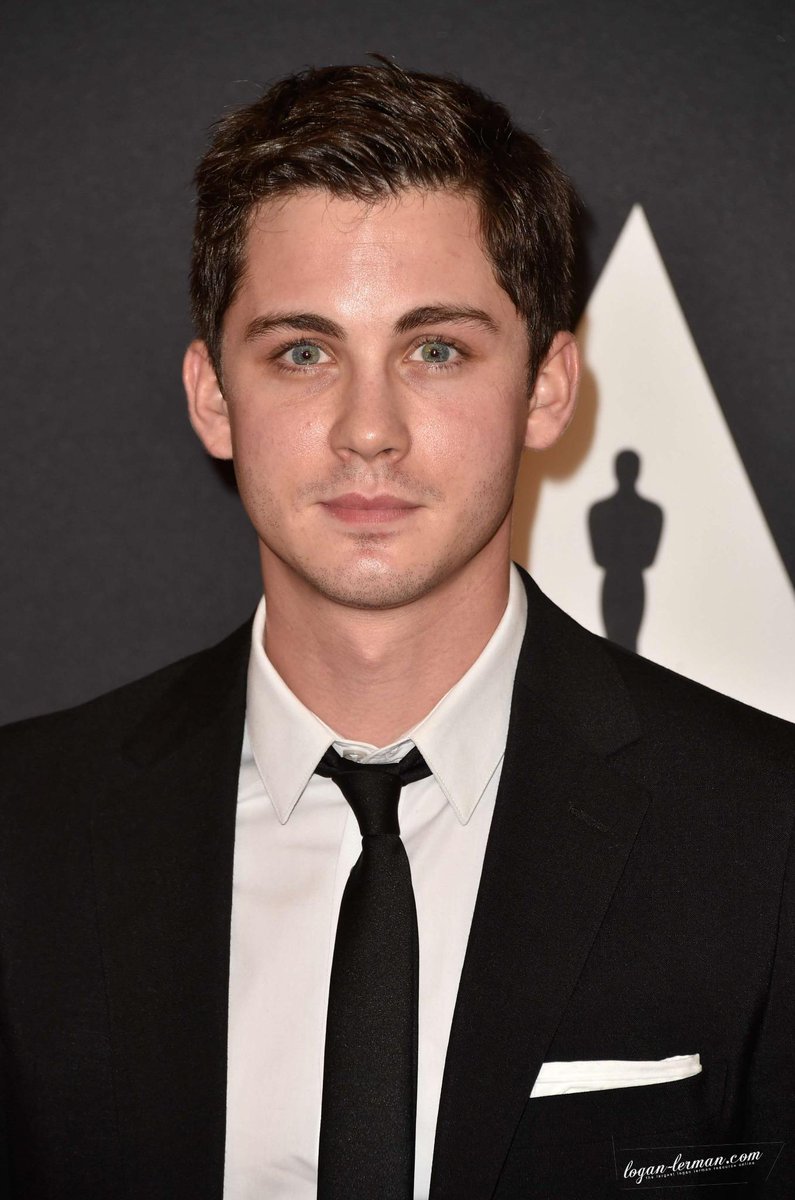 Logan Lerman Fan tweet media
