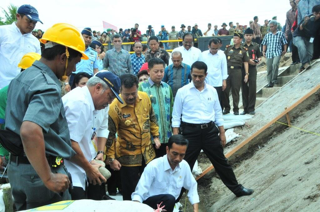 Tidak lelah dlm bekerja..sosok yg visioner dan perhatian dgn rakyat <a href="/rusdimasse/">Rusdi Masse</a>