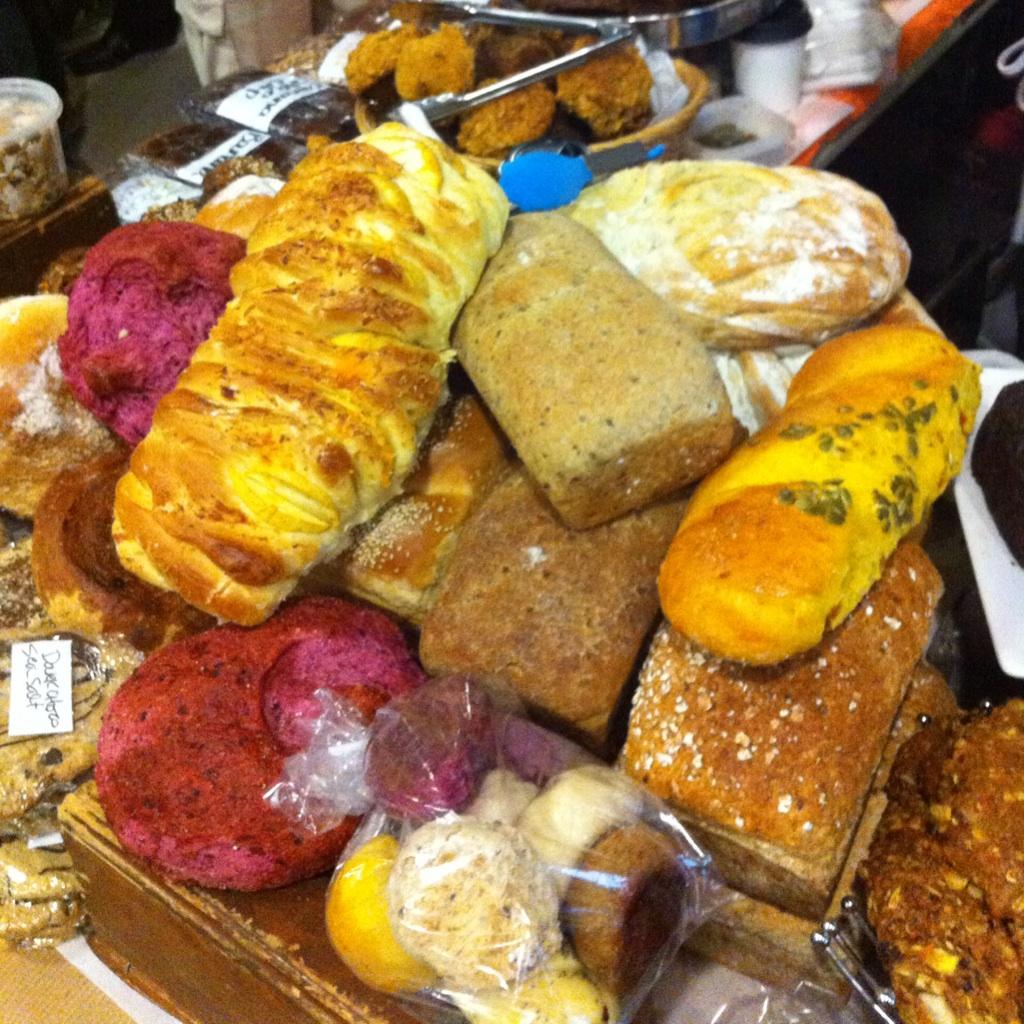 glo_chao's tweet image. Had a lovely morning @BrickWorksMkt and can&apos;t wait to try everything I brought home!