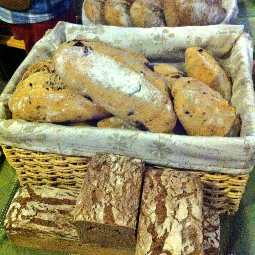 glo_chao's tweet image. Had a lovely morning @BrickWorksMkt and can&apos;t wait to try everything I brought home!