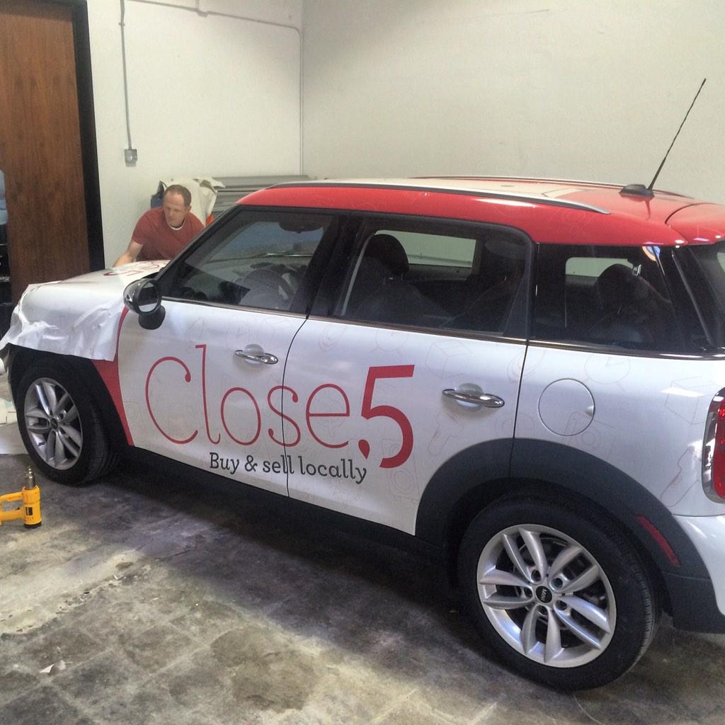 VehicleWraps's tweet image. Vitalii showed us a bunch of new techniques that he used in Russia. #skills #learningisearning