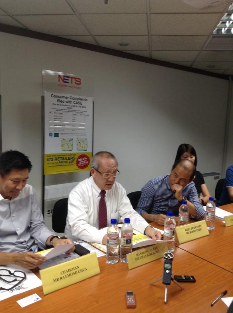 thenewpaper's tweet image. Managing agent Chan Kok Hong says that tactics used by some Sim Lim tennants amounts to "daylight robbery". #SimLim