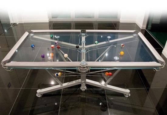 Pool_Tips's tweet image. Glass pool table. Would you? #PlayInStyle #8Ball #9Ball