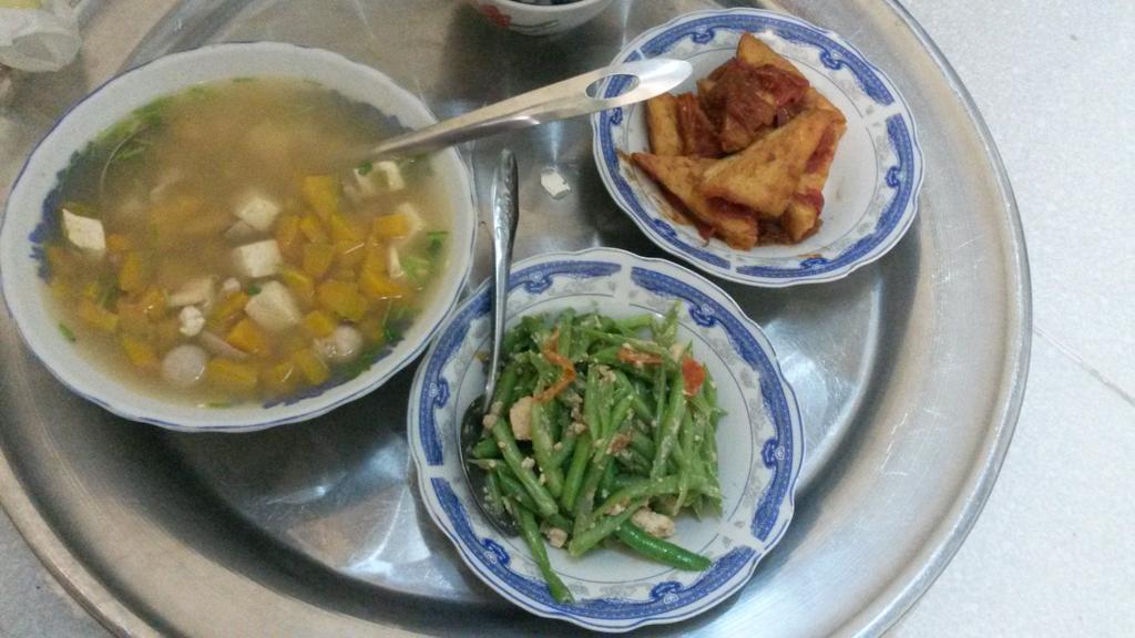 maihoang's tweet photo. Khựa khựa..dc người yêu mập nấu cho ăn..ai bảo ăn chay ko ngon nề.^^ http://t.co/jwvV6Dwm5k