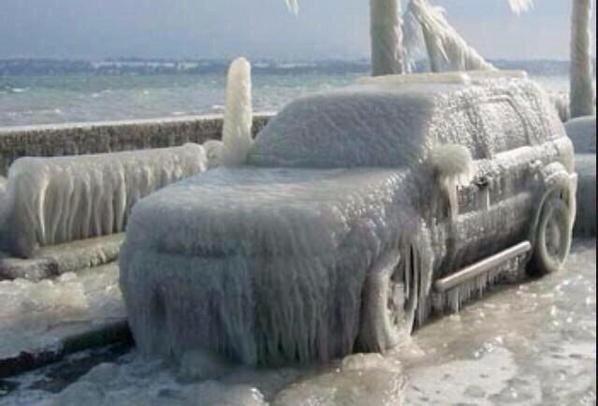 passmitheAUX's tweet photo. when you pass a nigga the AUX cord and he starts playing soulja boi http://t.co/I7nn0XeGz2