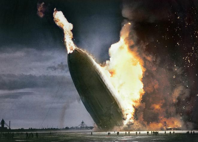 HistoryInPicz's tweet photo. Hindenburg Disaster May 6, 1937. #History #HistoricalPictures #Colour http://t.co/UKED1wIXwy