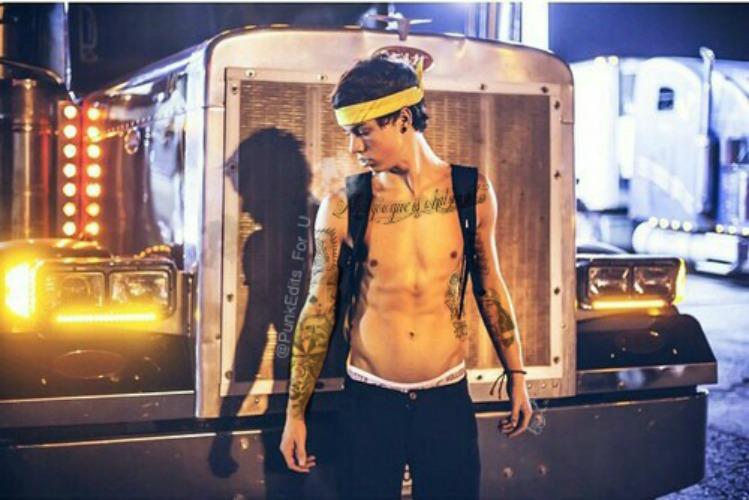 Taylor Caniff (Requested) .