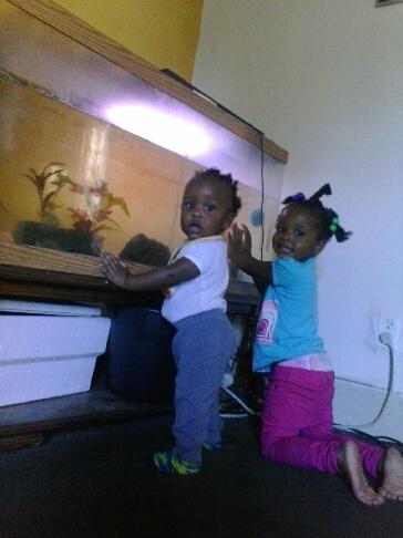 lglover1962's tweet photo. Ma pots of gold luv Y'all wit they smacked butts http://t.co/mXmxtHA8eh