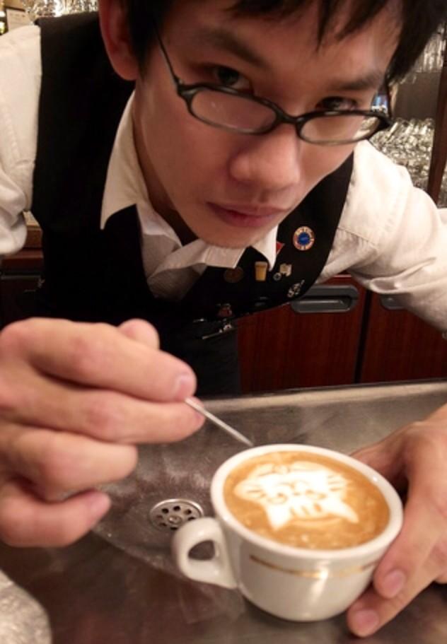 PlayLabTv's tweet image. Kazuki Yamamoto - coffee-foam art. #NotMadeToLast #coffee