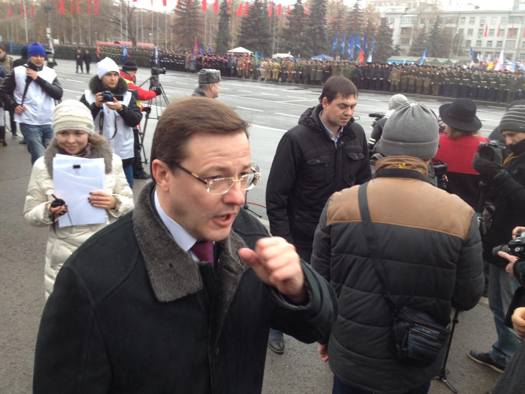 Почему азаров ушел в отставку в самаре. Почему азаров ушел в отставку в самаре