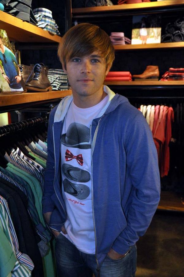 Zlata89's tweet image. nuestro Bombon del ano #Amadeistas