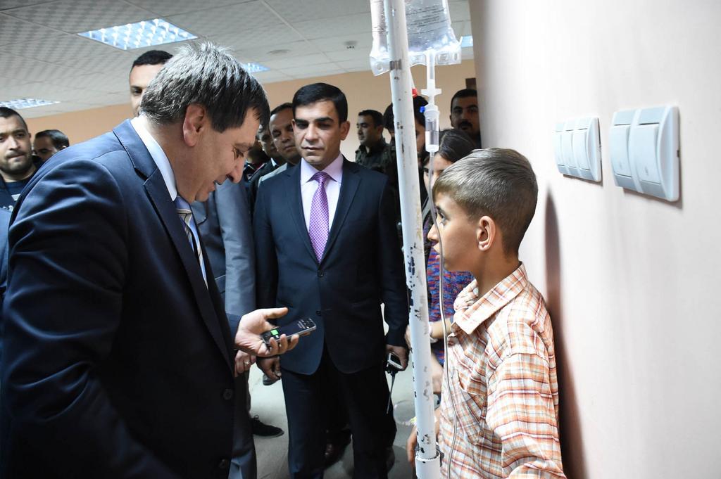 izzettinkucuk's tweet photo. Suruç Devlet Hastanesi'nde tedavi gören hastaları ziyaret ettik http://t.co/9tRpIDRc0x