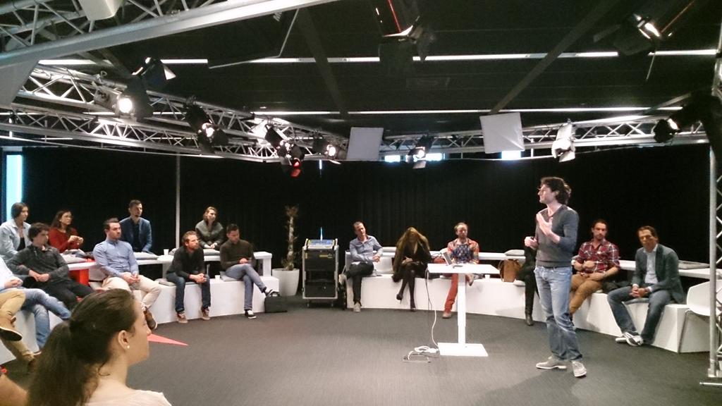 sbcSustain's tweet photo. @sbcEMcommerce #startup #website builder @jooppcom pitching at @NewCoAMS #eWeek http://t.co/bk8hQXbpDw