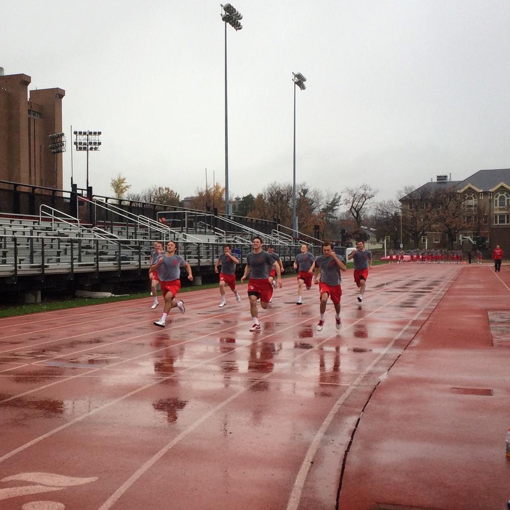 CornellLacrosse's tweet photo. Perfect conditions for this morning's Howley Mile. #infour #ohbaby #itsgreattobehere #together #LGR http://t.co/dEPUWP6GVW