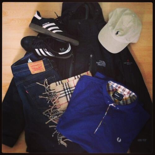 HHooligan's tweet photo. Keep it Casual 👌👌👊 http://t.co/S4jrZI0kL3