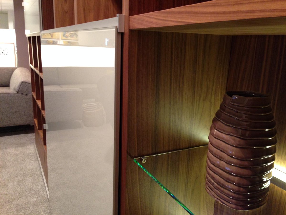 TroostInterieur's tweet image. Kom snel langs om de nieuwe Hülsta kast te zien in onze winkel! #megadesign #hülsta #design #wandmeubel #kasten