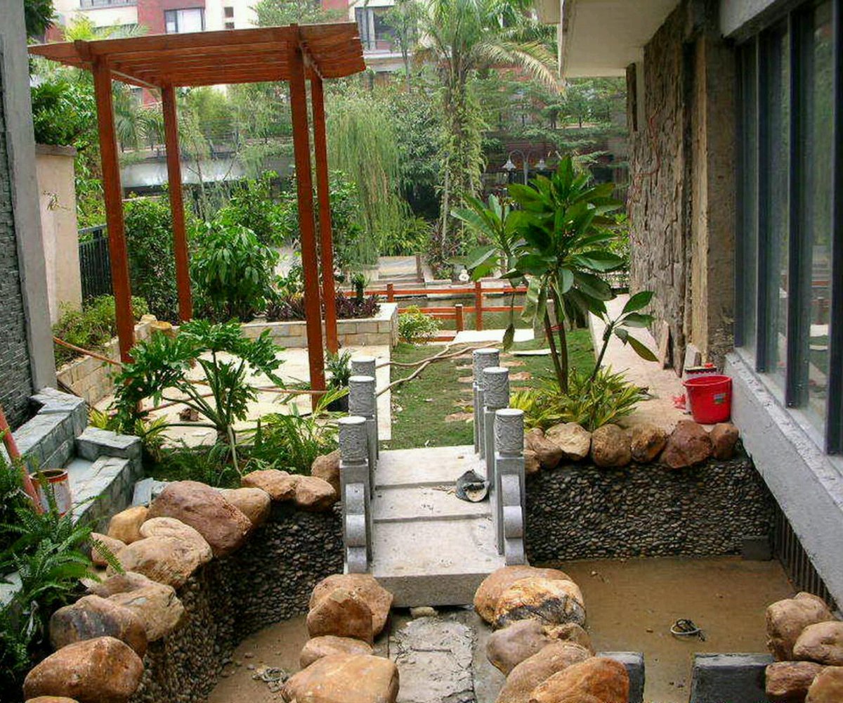 lnnerspaces's tweet image. Gardens should never be neglected...