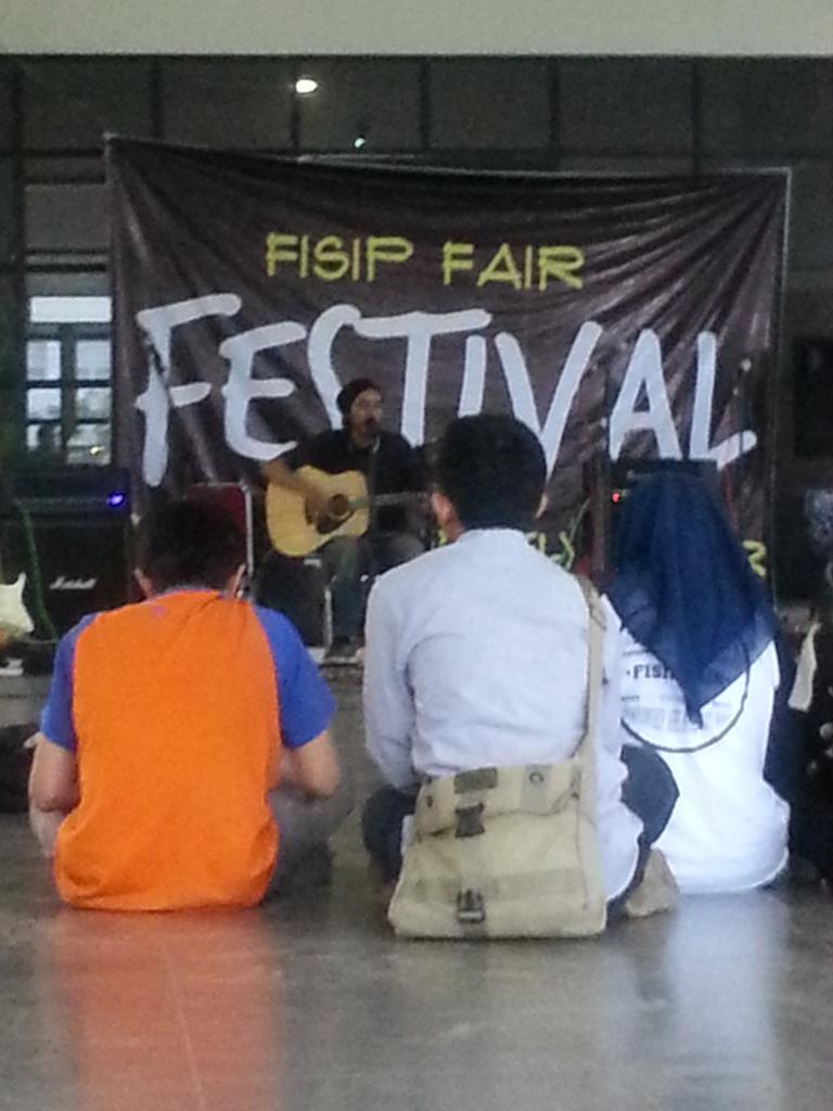 Fisip Fair 2014 tweet media