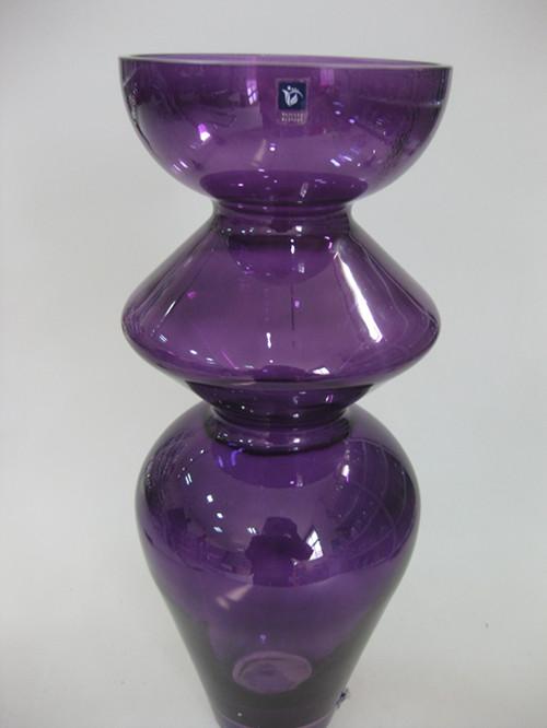 #dutch fresh #flowers deserve a quality #Chinese #glass #vase! Contact NiNi for the right design and supply!