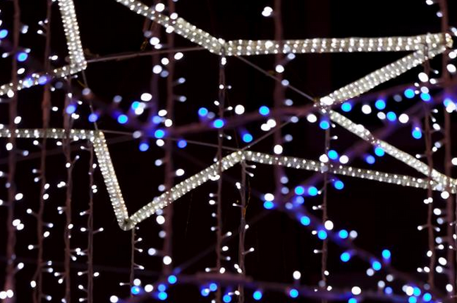 Kent_Online's tweet photo. It's that time of year again. Read our guide to the county's Christmas lights switch-ons http://t.co/RPkVcsFbVj http://t.co/QNDb2mcdLC
