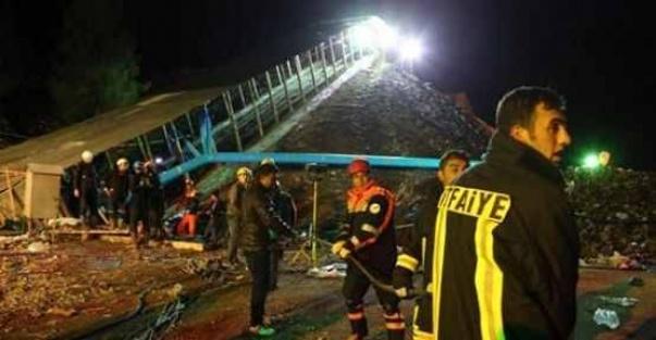 FlashaberOrg's tweet photo. İki işçinin cesedi 140 metre derinlikte bulundu
http://t.co/2XXKD7JVcH http://t.co/Hm12RxSCbL