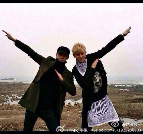 TaoHunMom's tweet photo. I love you because you're crazy, dorky, and lovely. #TaoHun http://t.co/mGiXg1FMWW