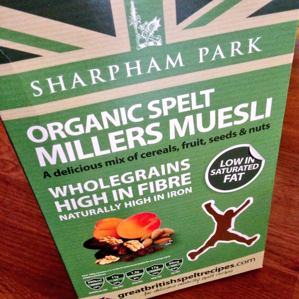 100days2getthin's tweet photo. Late breakie... Enjoying a bowl of the best muesli ever! @SharphamPark #organicspelt #delicious http://t.co/r6V1yAcKP5