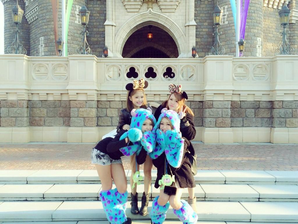 みちょぱ 池田美優 かなり前に帰宅してメイク落として寝る準備おっけー 今日久々のディズニー楽しすぎたっ くっそ疲れたしくっそ眠いからもう今日はどろんします おやすみ Http T Co Afftbnesnh