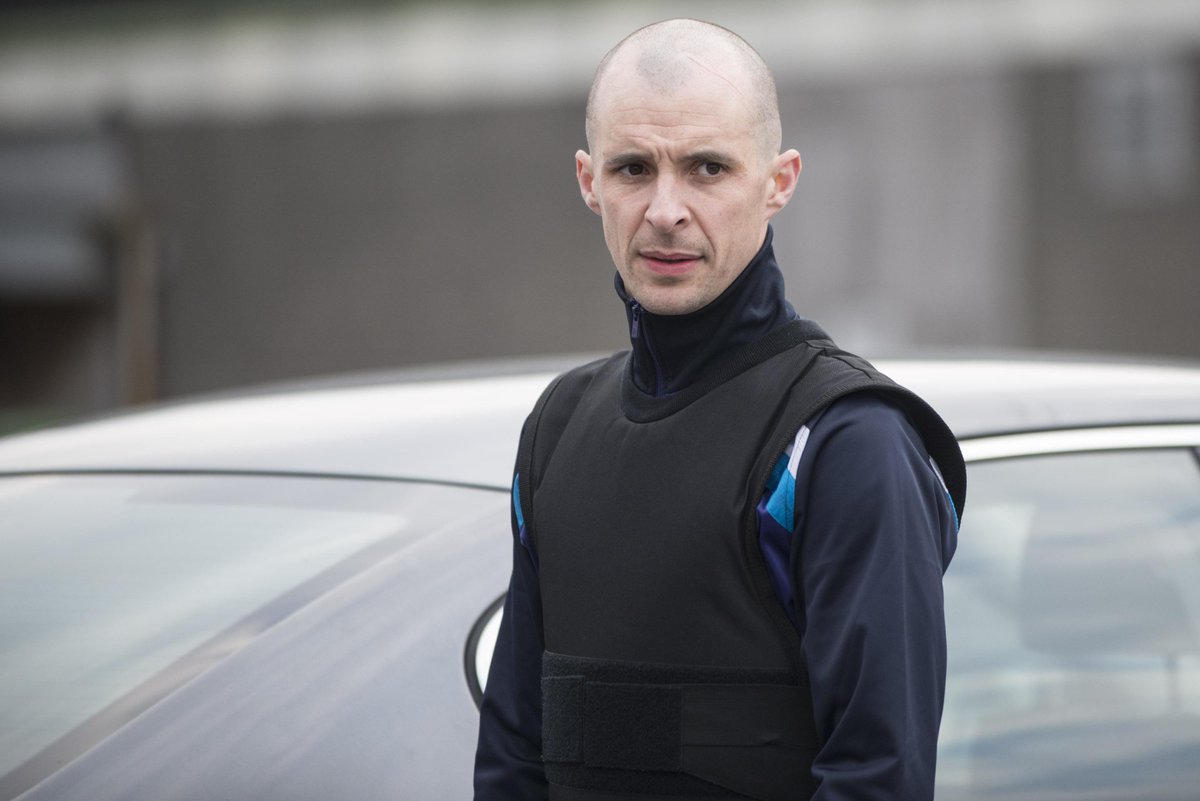 3hrs to go: “I better get back in- don’t like to be a sittin’ duck out here.” #lovehate series finale, 9.30pm RTÉ One
