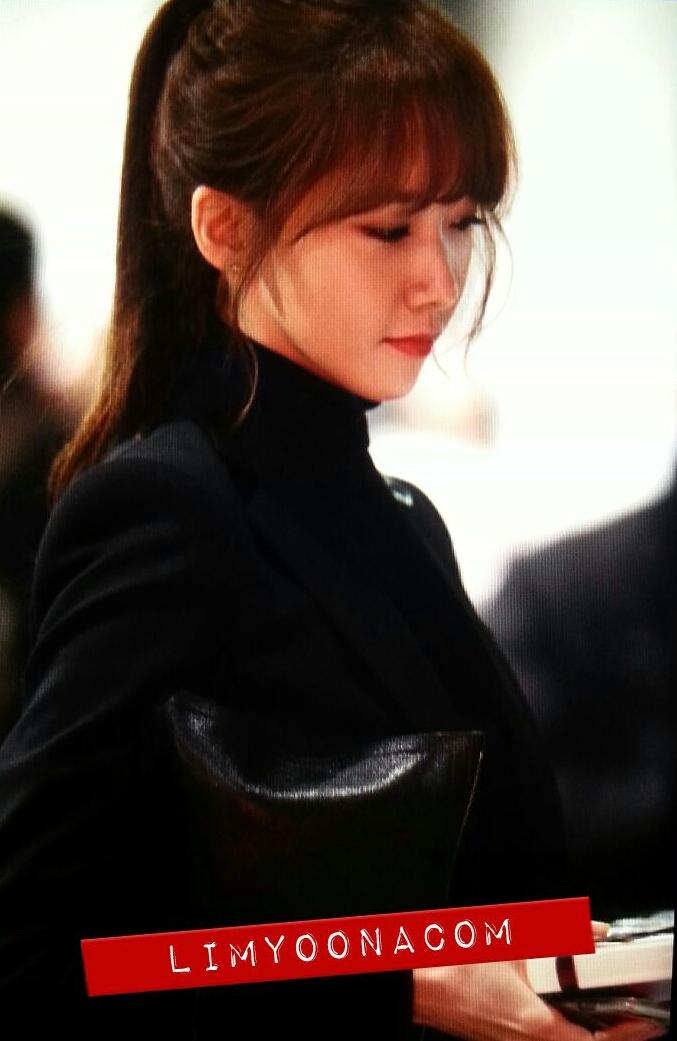 [PIC][07-11-2014]YoonA khởi hành đi Busan để tham dự sự kiện của thương hiệu "Ralph Lauren" vào trưa nay B11vH6uCIAAsyAW