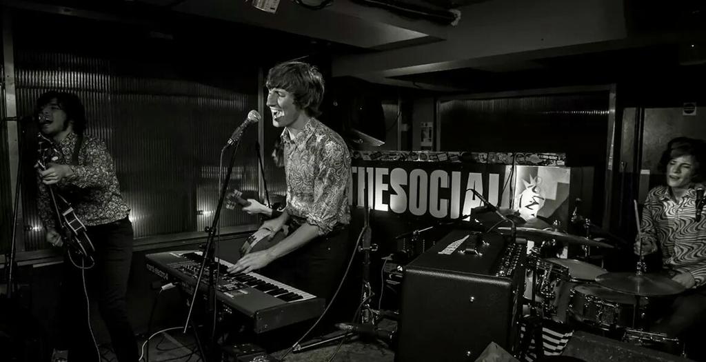 Hidden Charms (@hiddencharmsuk) on Twitter photo Live at <a href="/thesociallondon/">thesociallondon</a> thanks to <a href="/BMILondon/">BMI London</a> <a href="/FRUKT/">FRUKT</a> @simon_singleton for a great night. photo by <a href="/clopezphoto/">Chris Lopez</a> Live at <a href="/thesociallondon/">thesociallondon</a> thanks to <a href="/BMILondon/">BMI London</a> <a href="/FRUKT/">FRUKT</a> @simon_singleton for a great night. photo by <a href="/clopezphoto/">Chris Lopez</a>